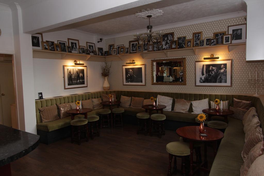 Abbey Grange Hotel 纽尼顿 外观 照片
