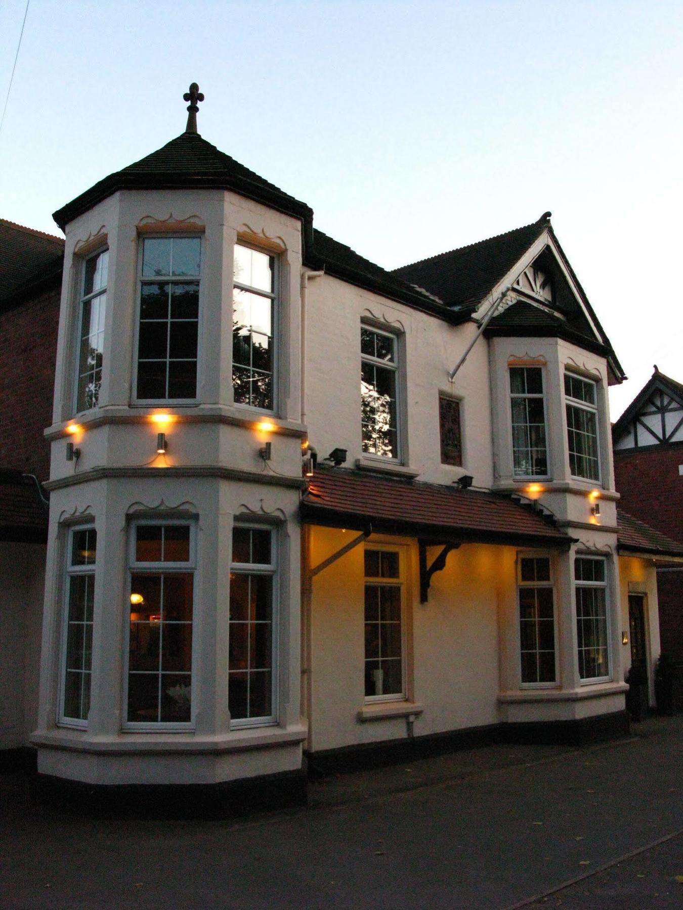 Abbey Grange Hotel 纽尼顿 外观 照片